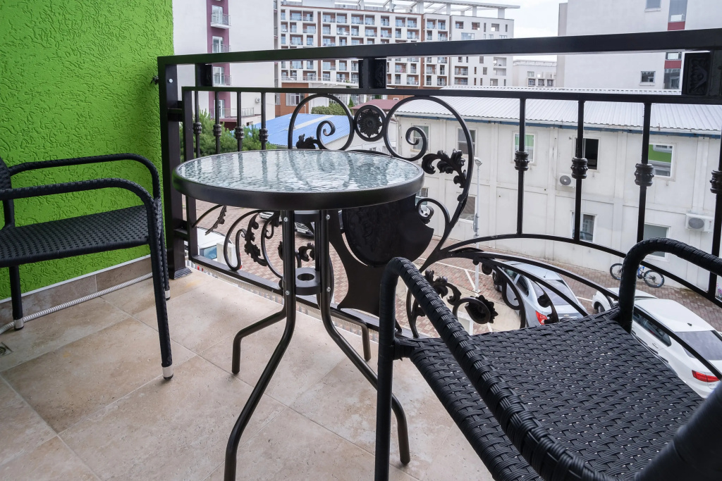 Отель Апартаменты Red Apartments Арт Лайт Сити Мураками в Сириусе