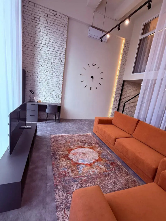 Апартаменты с 3 комнатами в Квартал