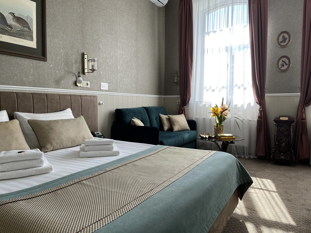 Bianki Hotel Room Type - Double Junior Suite full double bed