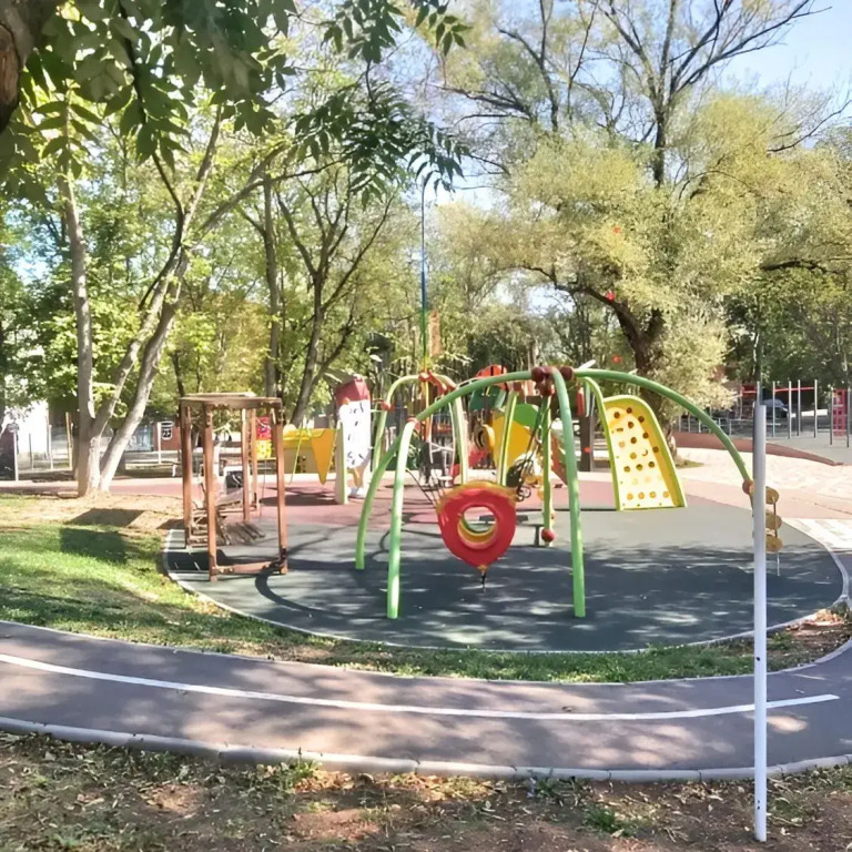 Квартира Уютная просторная Евродвушка с видом на гору - фото 27