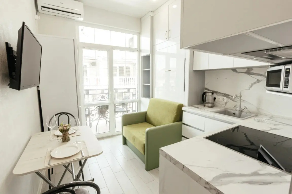 Отель Апартаменты Red Apartments Арт Лайт Сити Апартамент Вестон в Сириусе