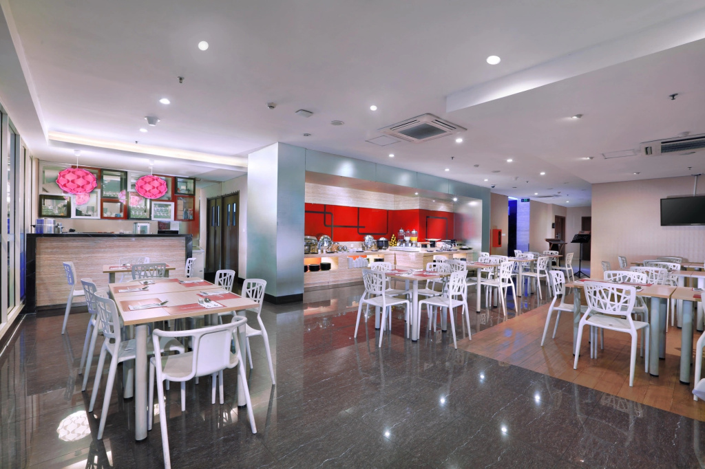 Food & Beverage