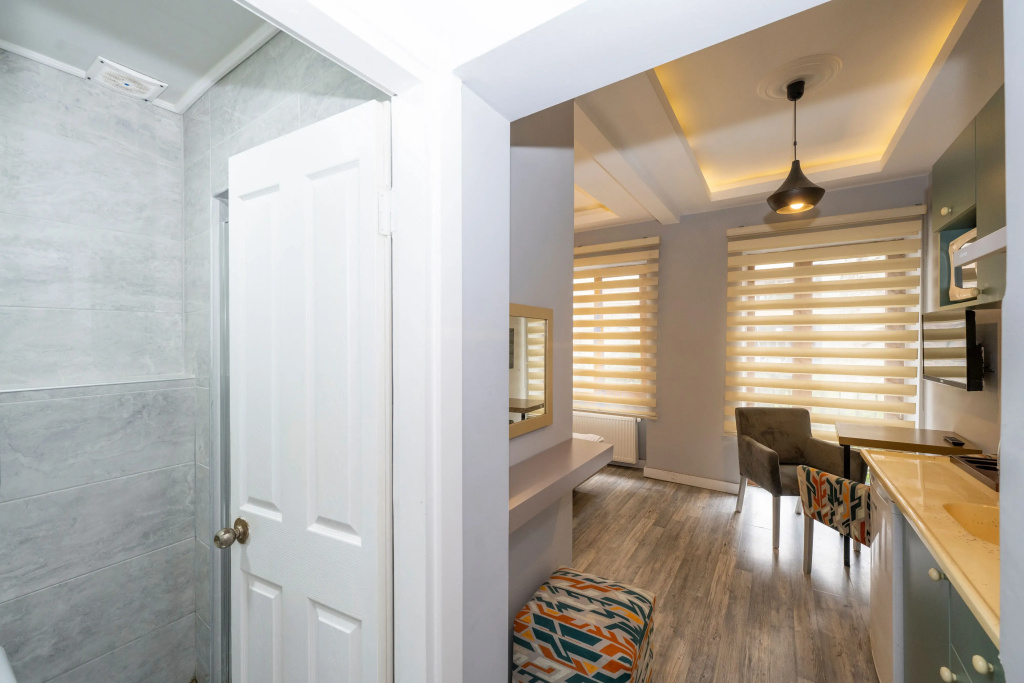 Double room (full double bed)