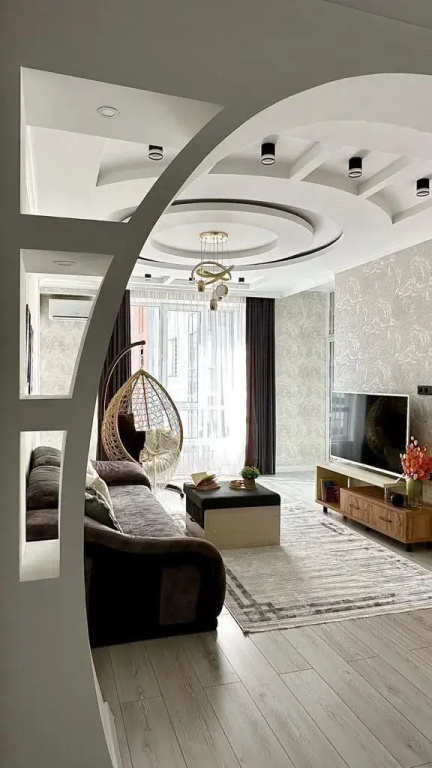 Komfortnaya Prostornaya S Samostoyatelnym Zaseleniem V Tsentre Almaty Flat