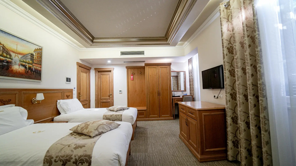 hotel-thumb
