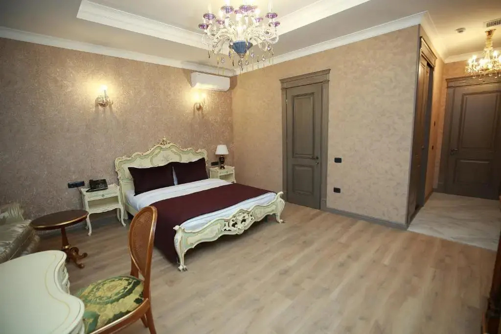 Отель West Inn Baku — фото