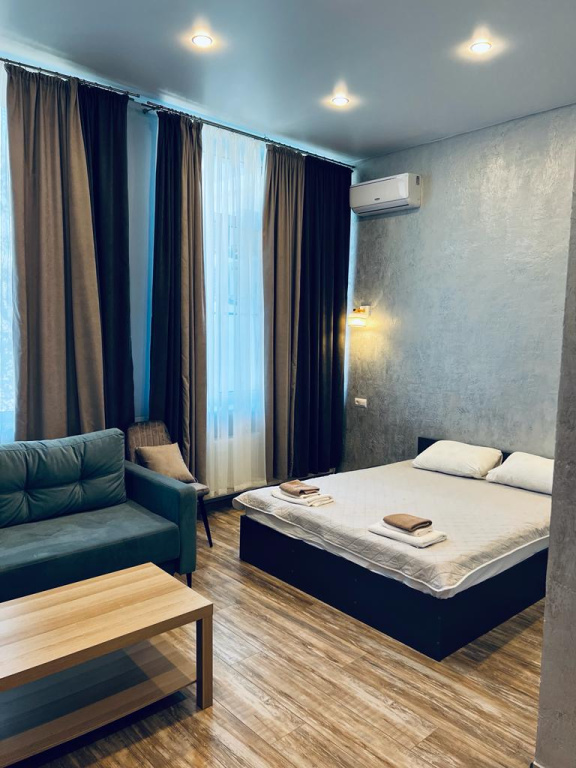 Comfort Double Family room with courtyard view (full double bed)