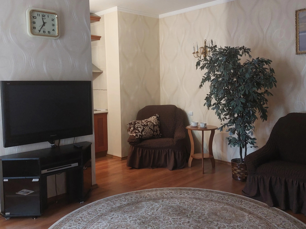 двухкомнатная ялта. мираж отрадное крым. авито ялта. трехкомнатная квартира с видом на море. жк лотос ялта.