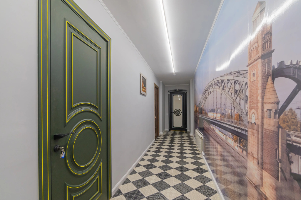 Lobby & Reception