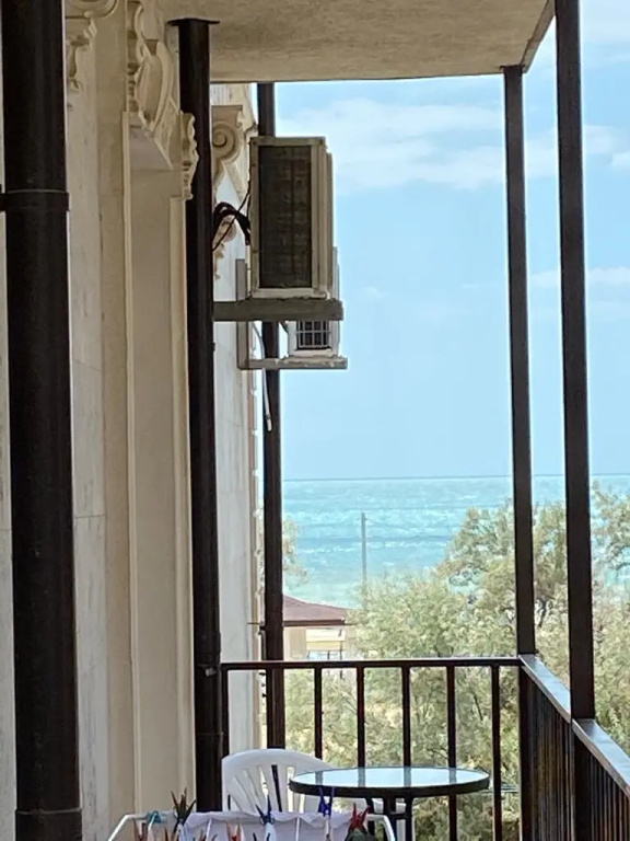 Comfort Double room with balcony and with partial sea view (full double bed)