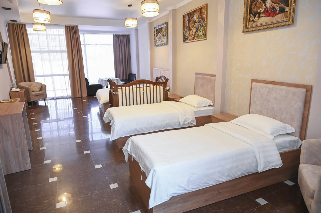Economy Quadruple room