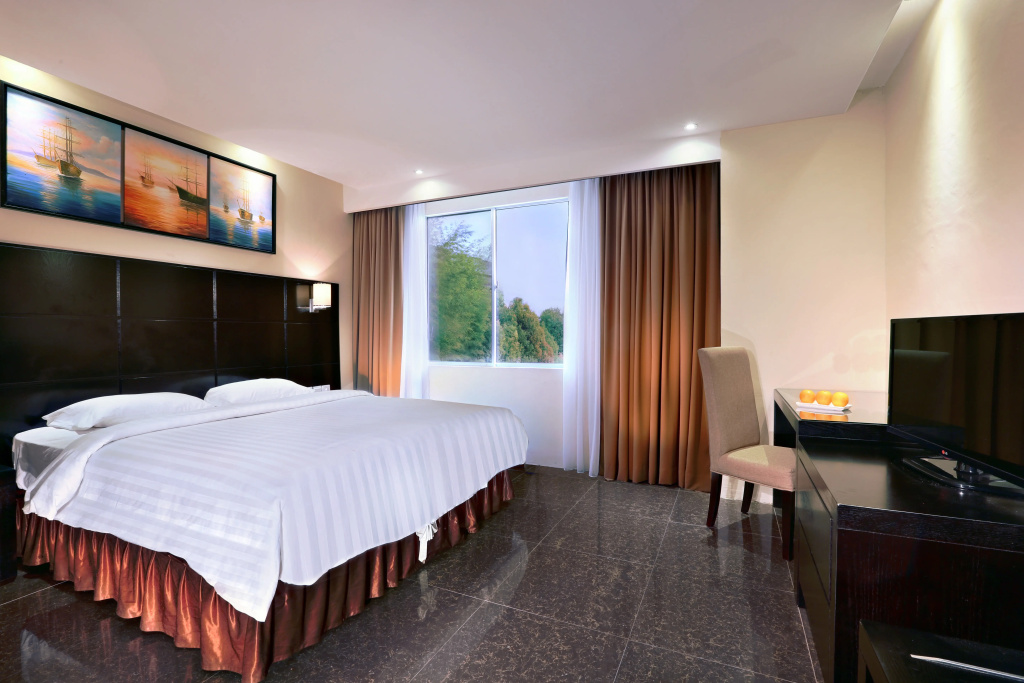 Aston Karimun City Hotel - Tap to explore photos