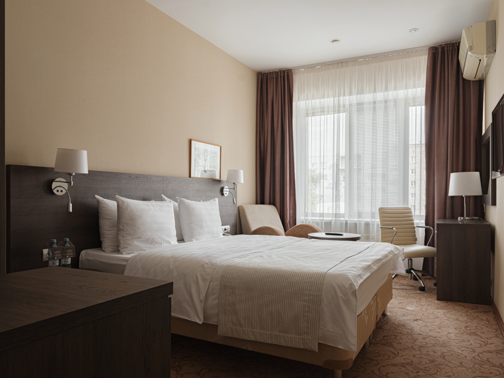 Hotel Oktyabrskaya Room Type - Superior Double room full double bed