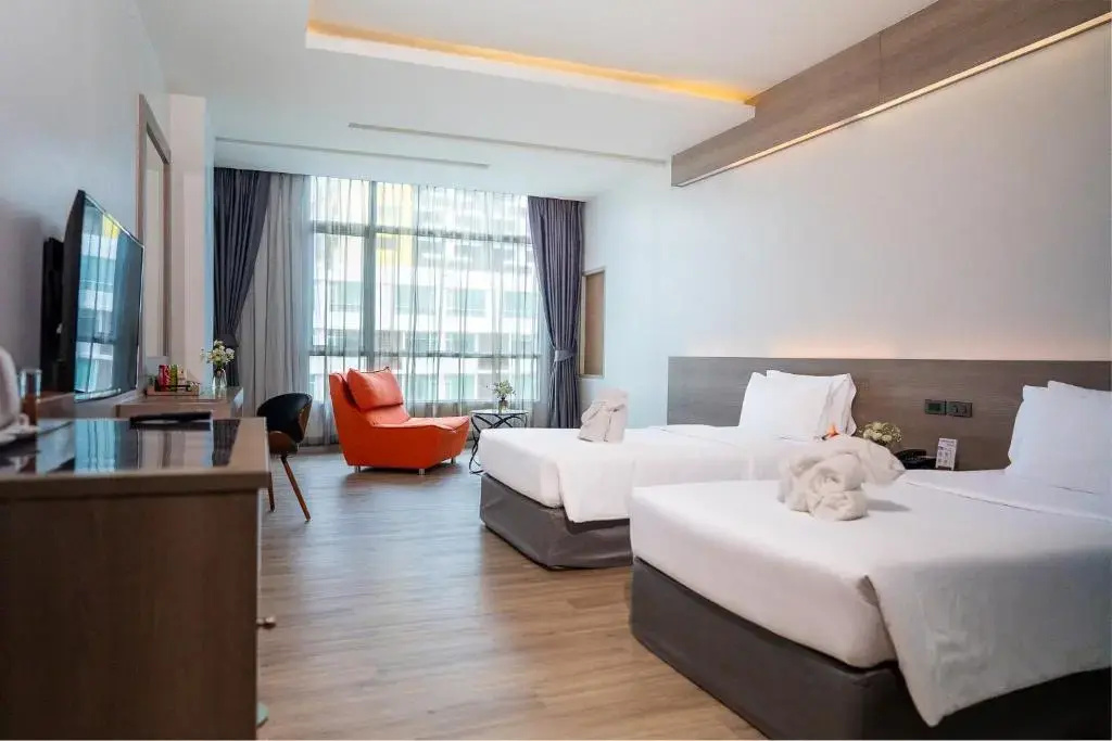 Deluxe Double room (full double bed)