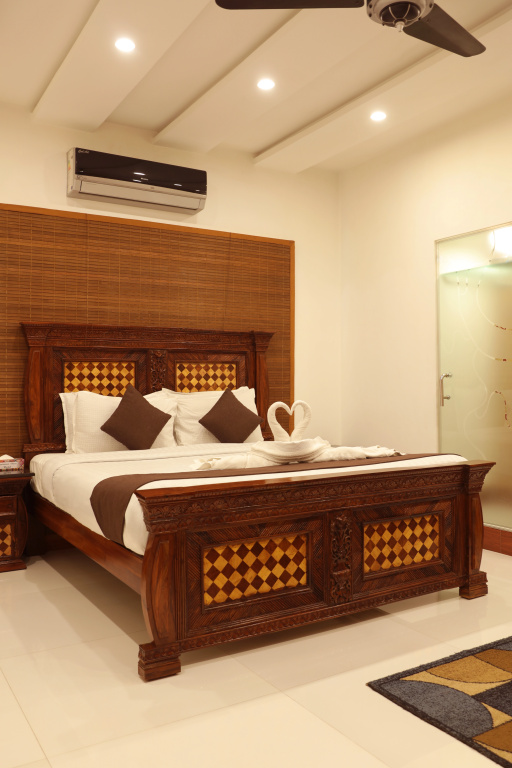 Superior Double room (full double bed)