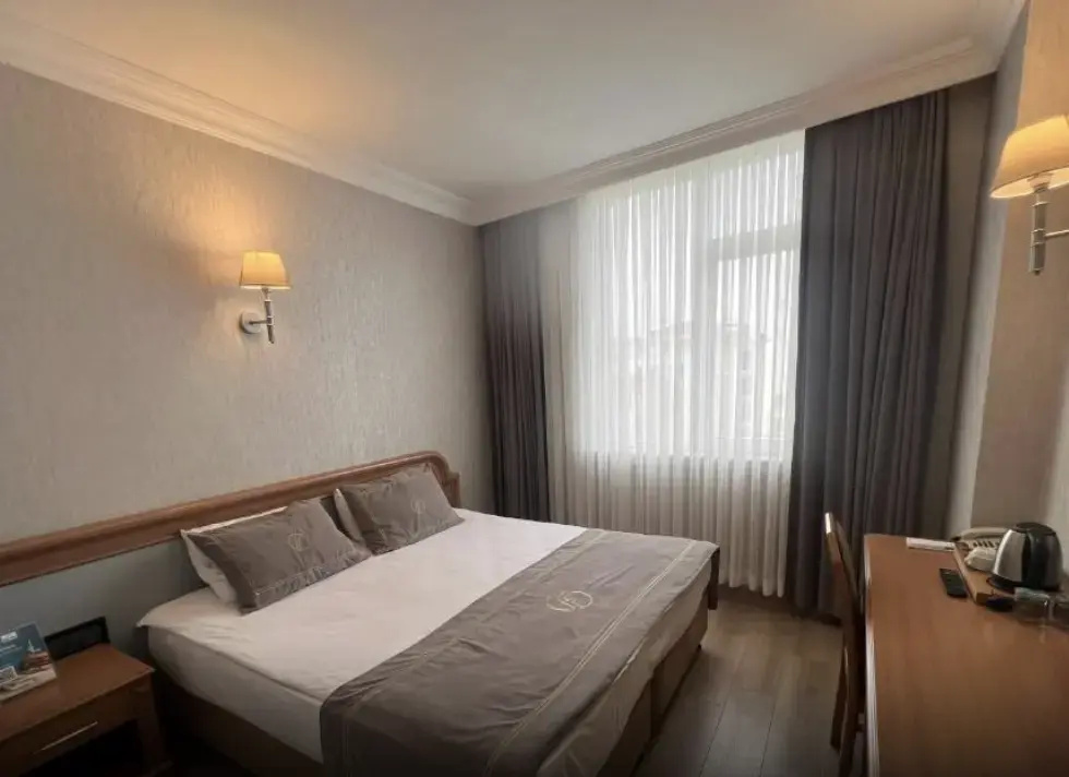 Standard Double room (full double bed)