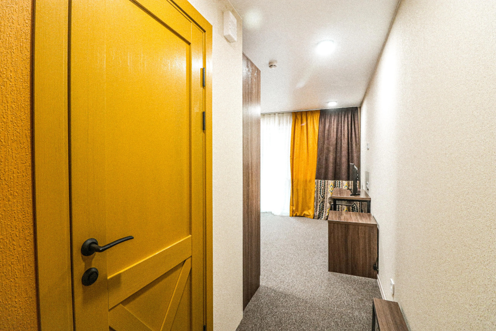 Suite with balcony