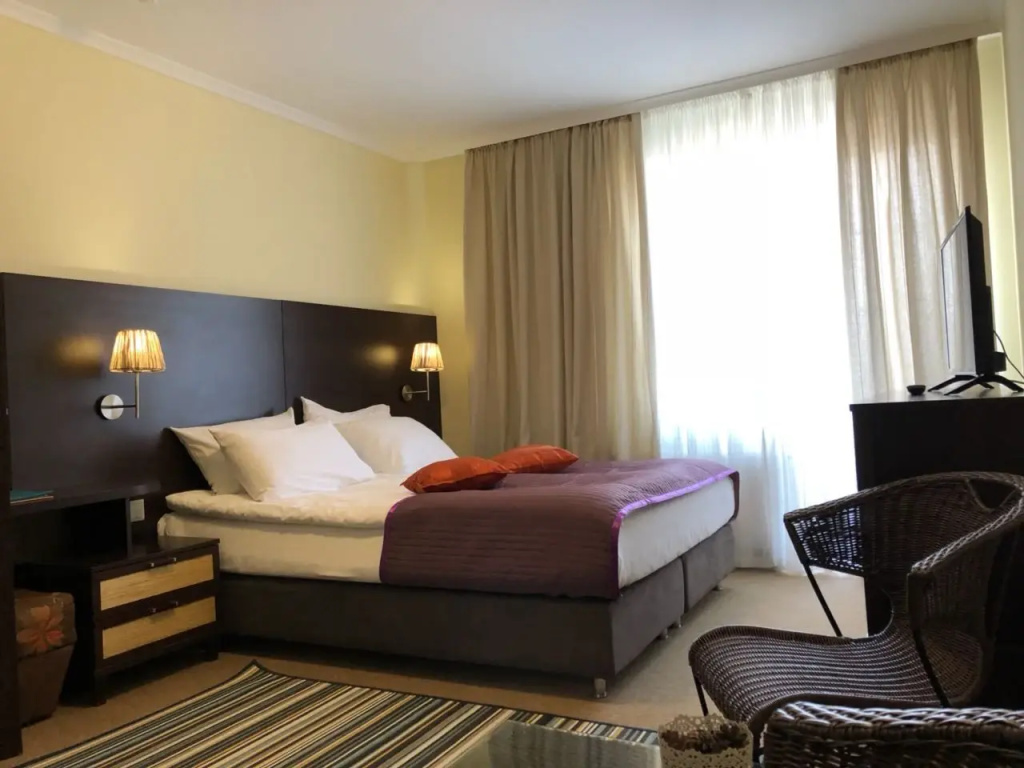Double Junior Suite with balcony and with sea view (full double bed)