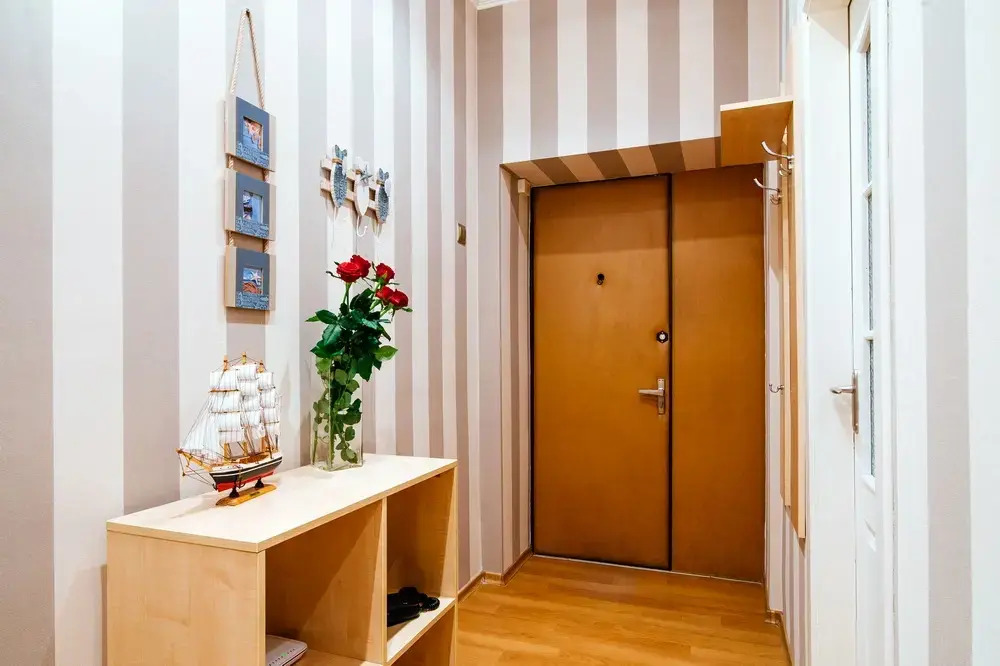 Апартаменты с балконом и с видом на город в Апарт-Отель около ЖД Вокзала