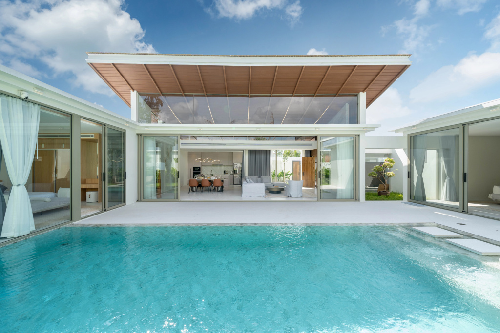 Swimming Pool Villa — 3