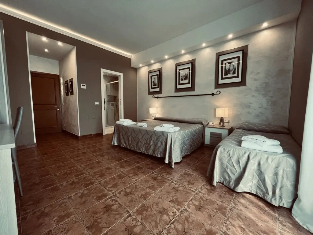 Triple room