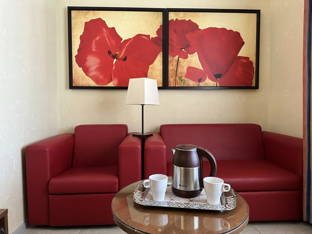 Lobby & Reception