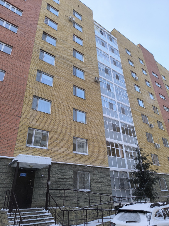Uyutnaya v Tsentre Pravogo Berega po Imanbaevoy Flat