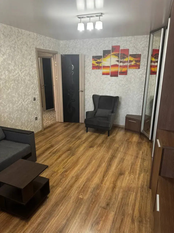 Квартира Двухкомнатная квартира рядом с аэропортом — фото
