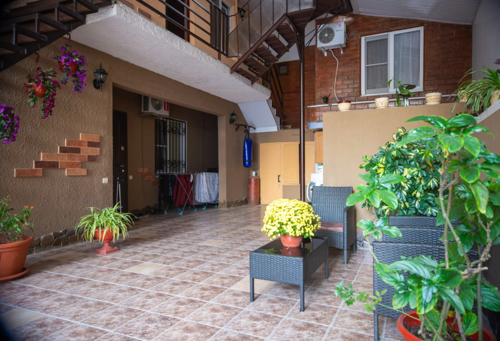 Отель Меблированные комнаты ST Hotel в Сочи