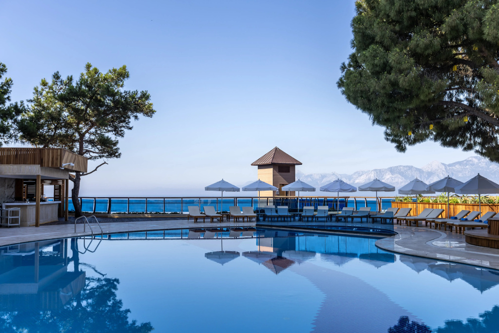 Отель Delta Hotels by Marriott Antalya Lara — фото