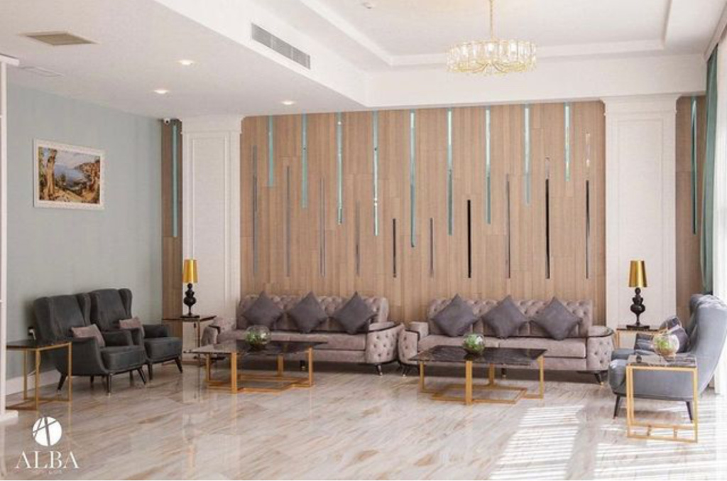 Lobby & Reception