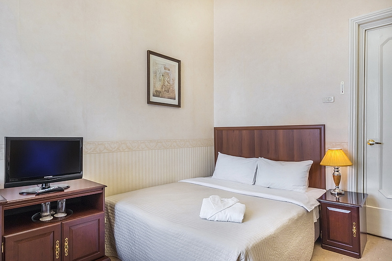 Superior classic Double room (full double bed)