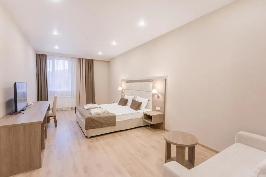 Ivmontan Hotel Room Type - Comfort with AC Family room