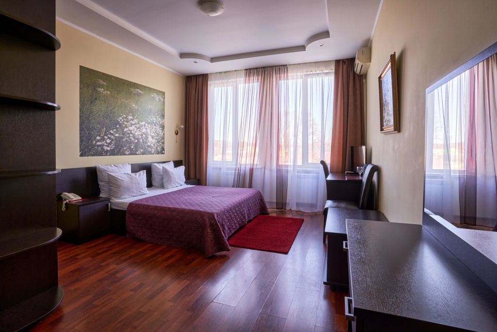Double Junior Suite (full double bed)
