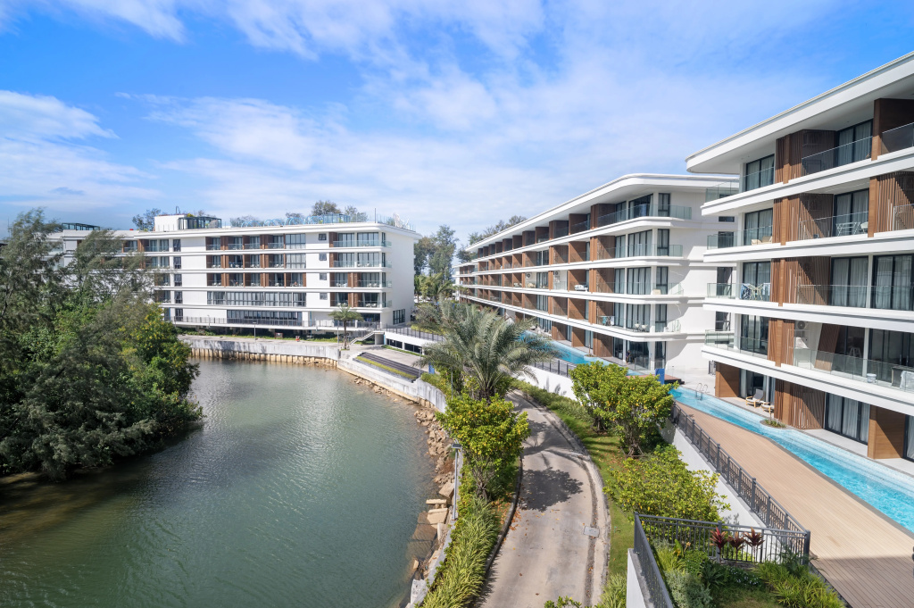 Kora Resort Stylish Beachfront 3-Bedroom 351 Apartments