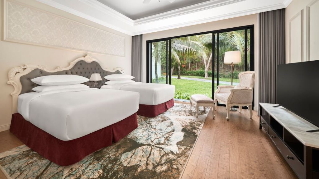 Nha Trang Marriott Resort & Spa, Hon Tre Island