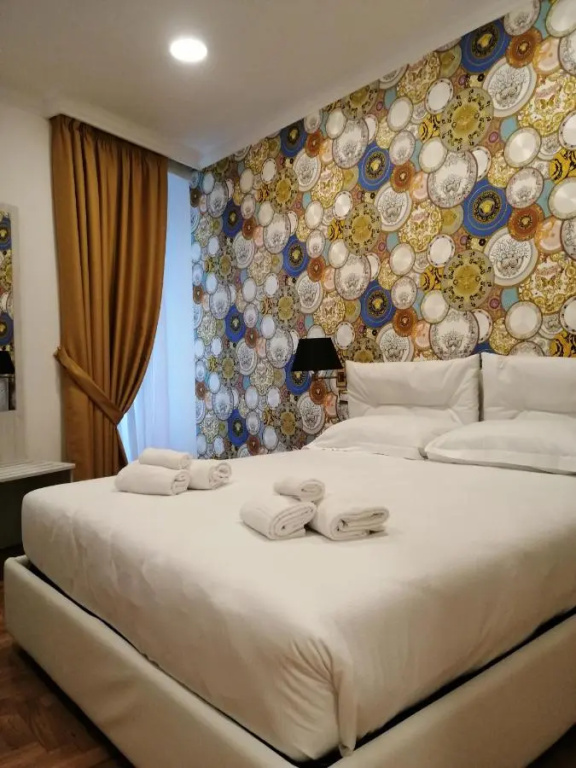 Deluxe Double room with balcony (full double bed)