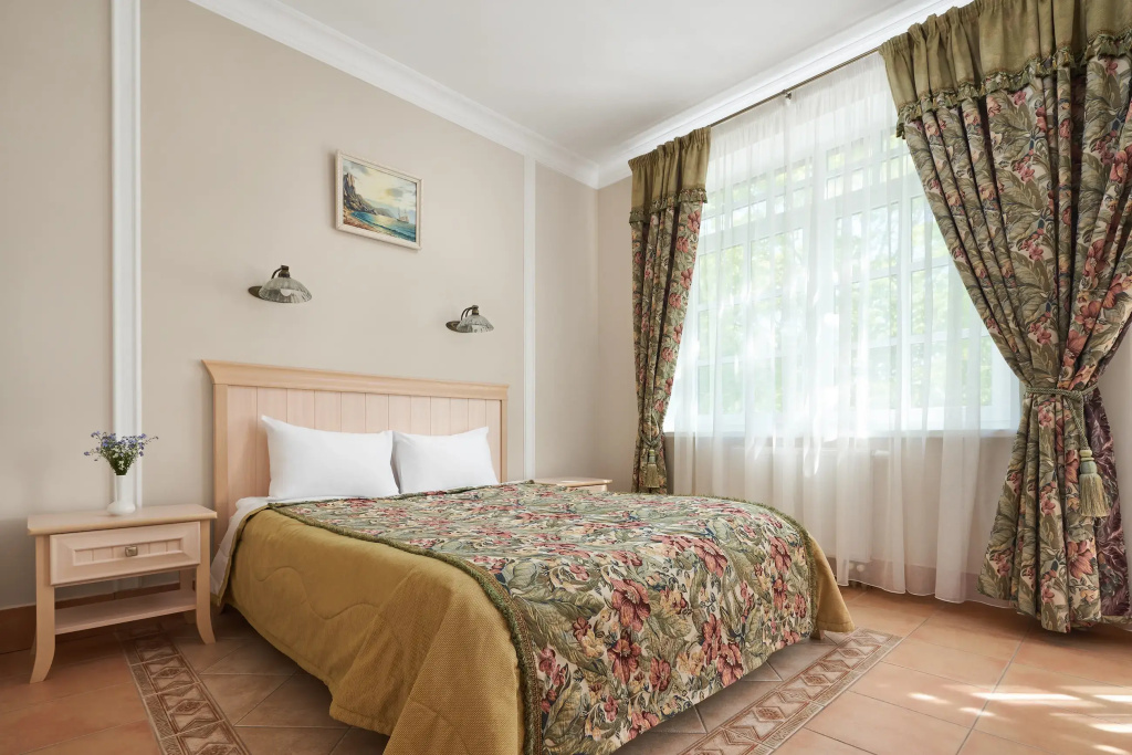 2 Bedrooms room with Improved plan