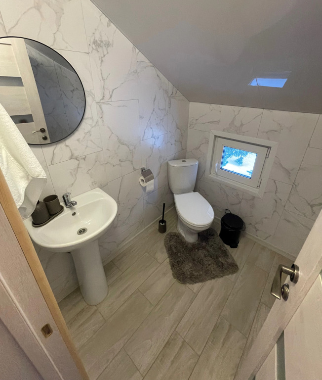 Пятиместный коттедж Luxury с красивым видом из окна в Нептун-2