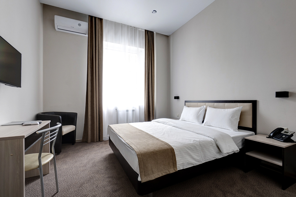 Standard Double room (full double bed)