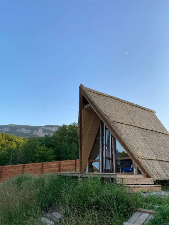 Bungalow with view