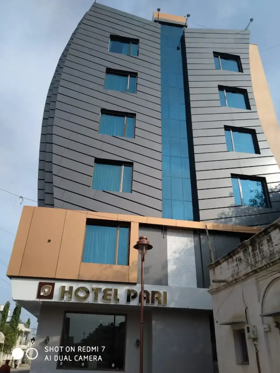 Pari Hotel