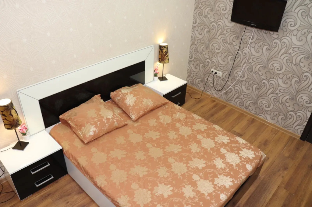 Double Suite (full double bed)