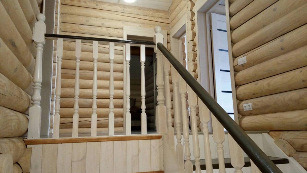 Коттедж с балконом в Weekend63