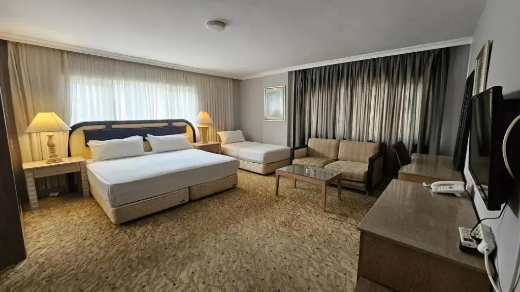 Hotel photo 12