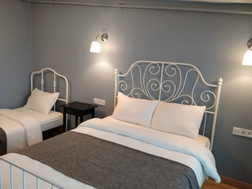 Apartment with balcony