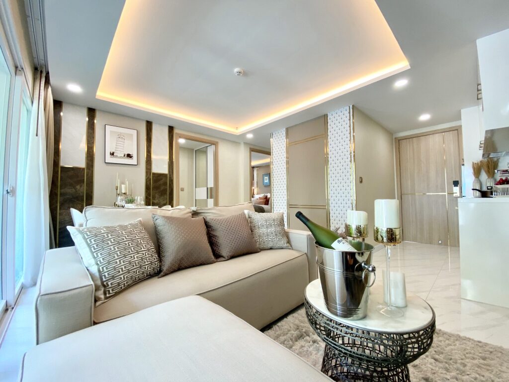 Апартаменты Luxury с балконом в Апартаменты  GSR - Dusit Grand Park 2