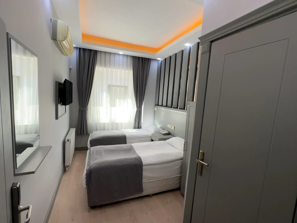 Standard Double room (twin beds)