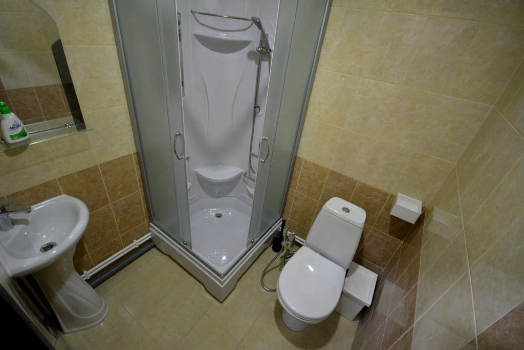 Deluxe Double room (full double bed)