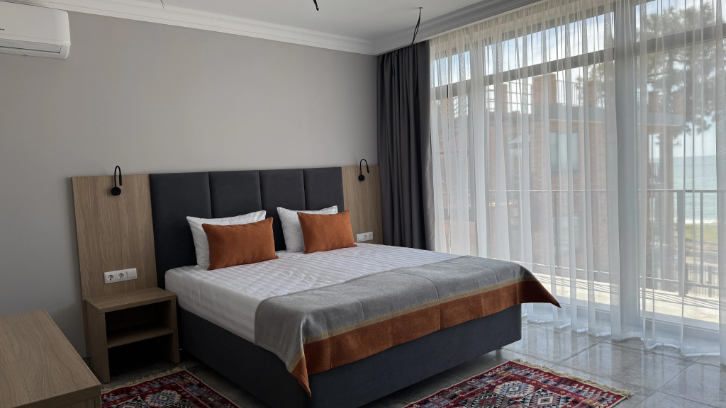 Suite with balcony and with sea view